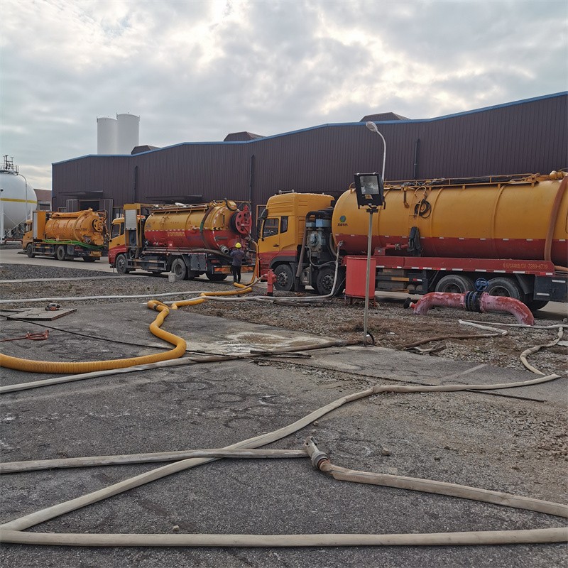 连江污水池清理